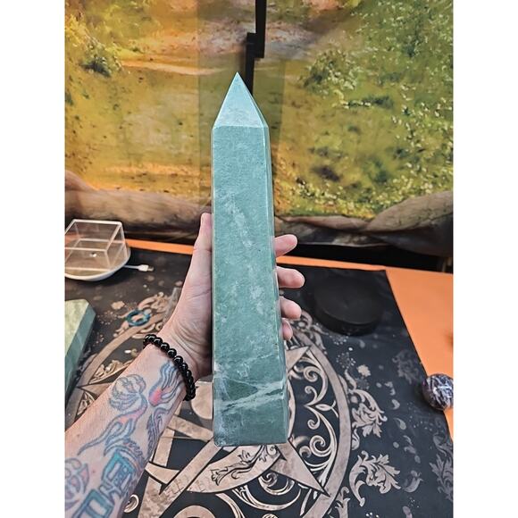 4.69lbs 12in Tall Green Jasper Crystal Point Tower Healing - Picture 8 of 10